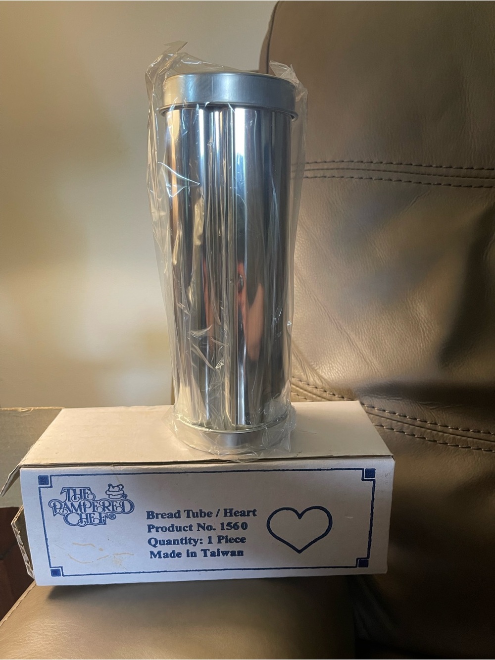The Pampered Chef Stainless Bread Tube - Heart